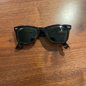 Rayban wayfarer tortoise sunglasses